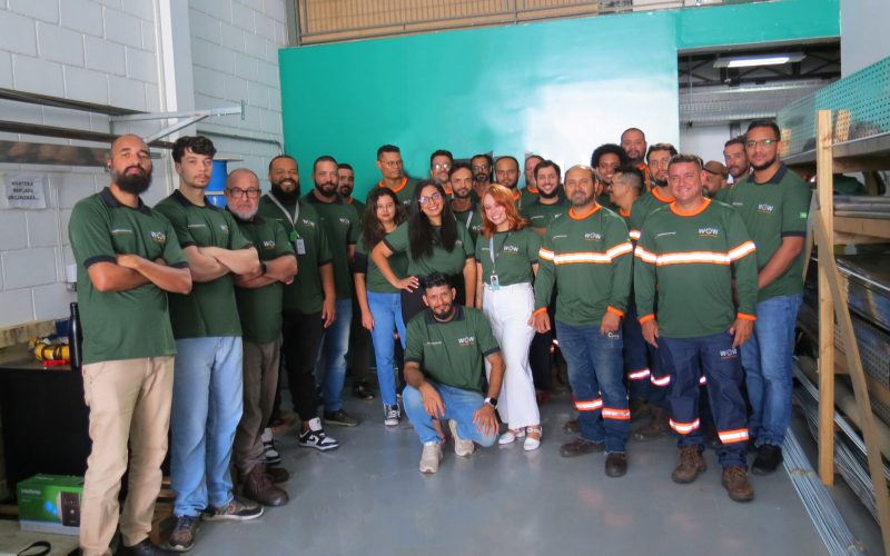 Entrega dos novos uniformes WOW - (Foto para o Quem Somos) copiar